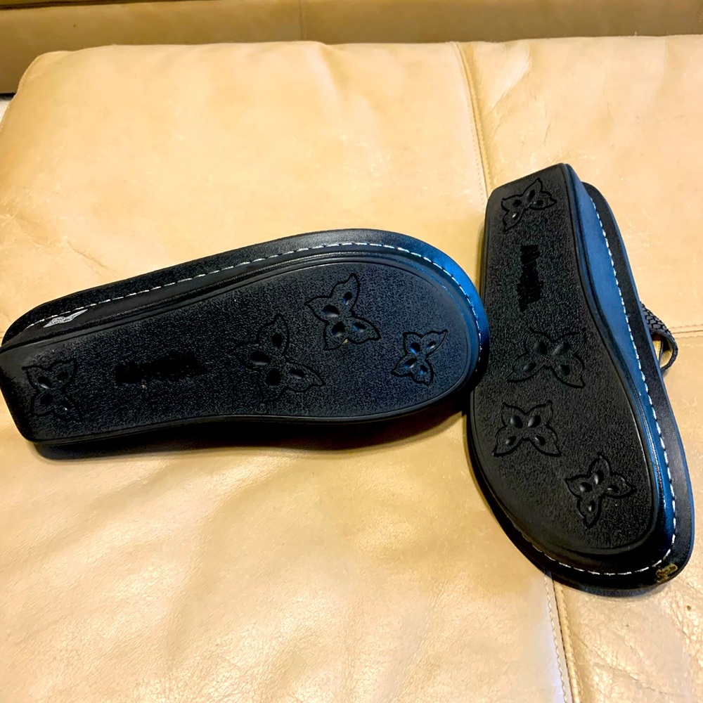 Alegria Snake print woman’s shoes